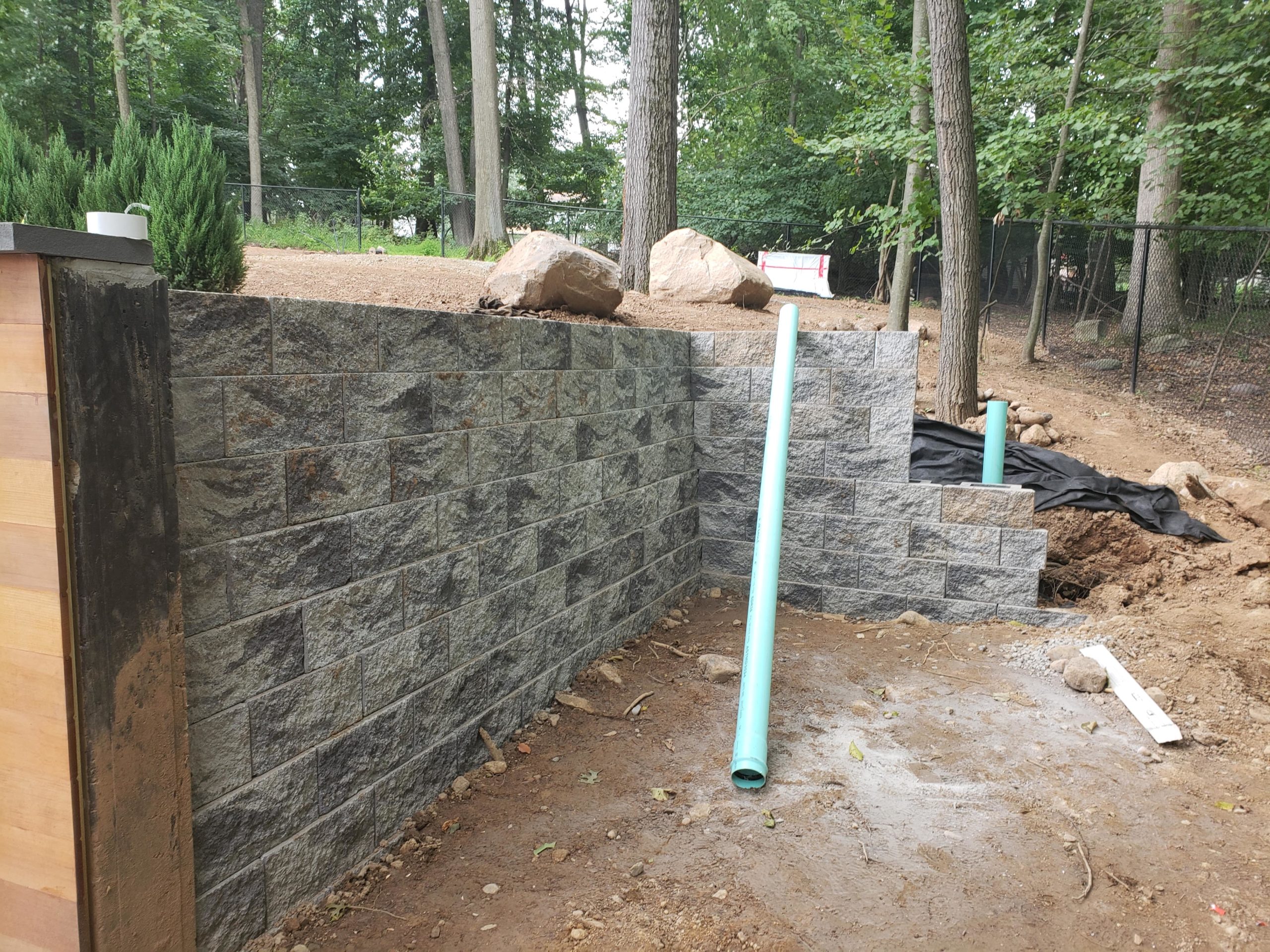 retaining wall construction services