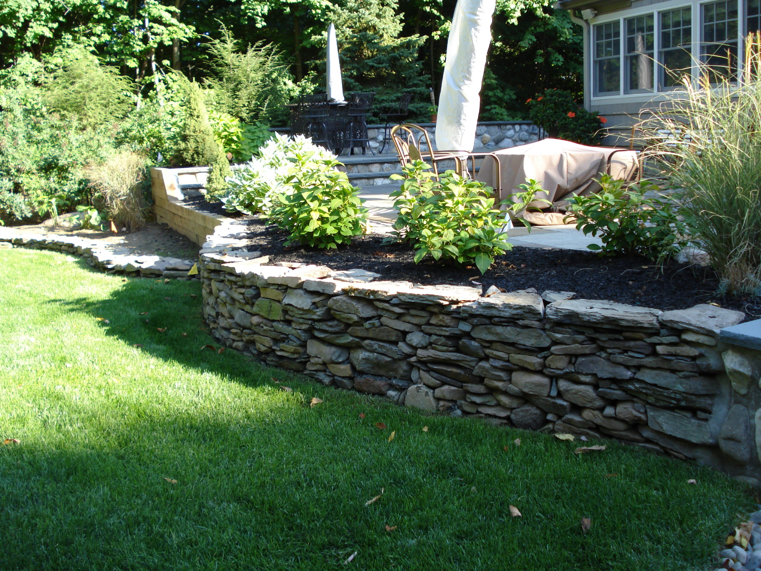 retaining wall services